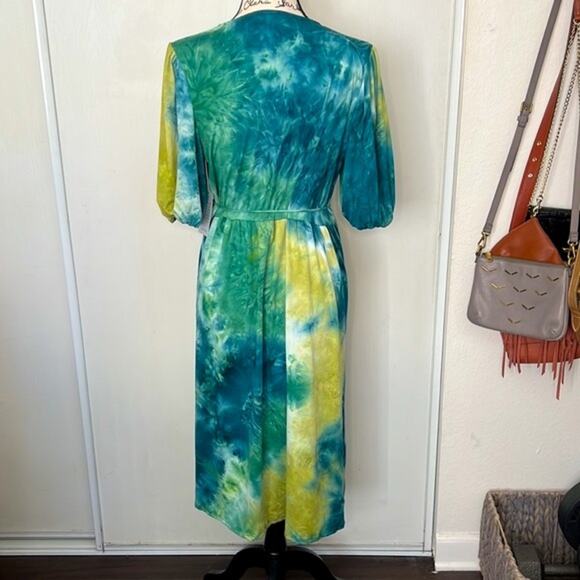 NWT! Velvet Torch Tie-Dye Puff Sleeve Wrap Dress Size Large - Picture 6 of 9